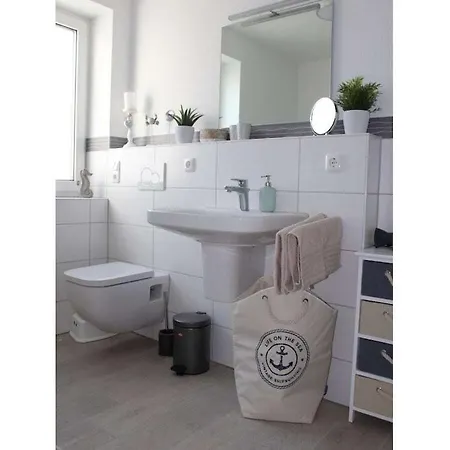 In With Swimming Pool Casa vacanze